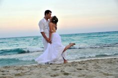 Американцы предпочитают свадьбы на пляже