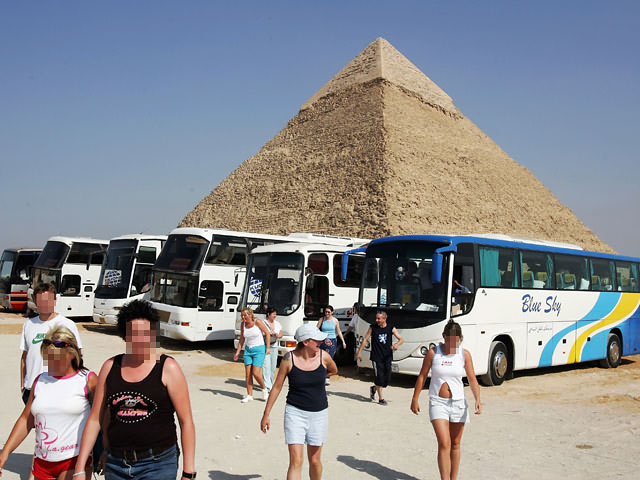 Туристы из России пострадали в ДТП в Египте